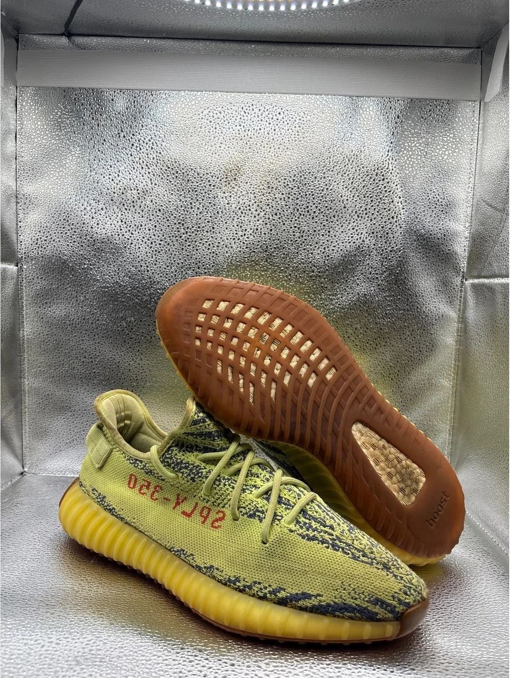 Adidas Yeezy boost 350 V2 semi frozen